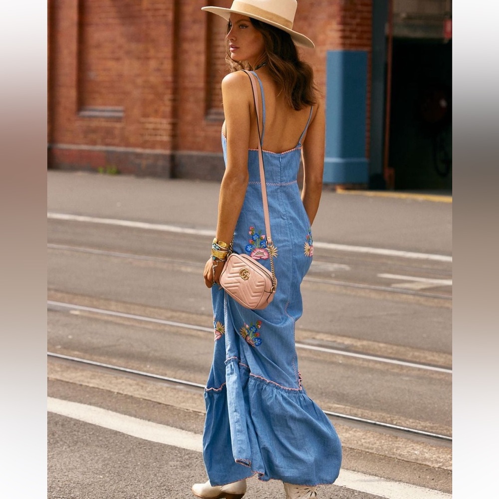 BNWT chasing unicorns bad moon rising embroidered denim chambray maxi dress - Picture 3 of 4